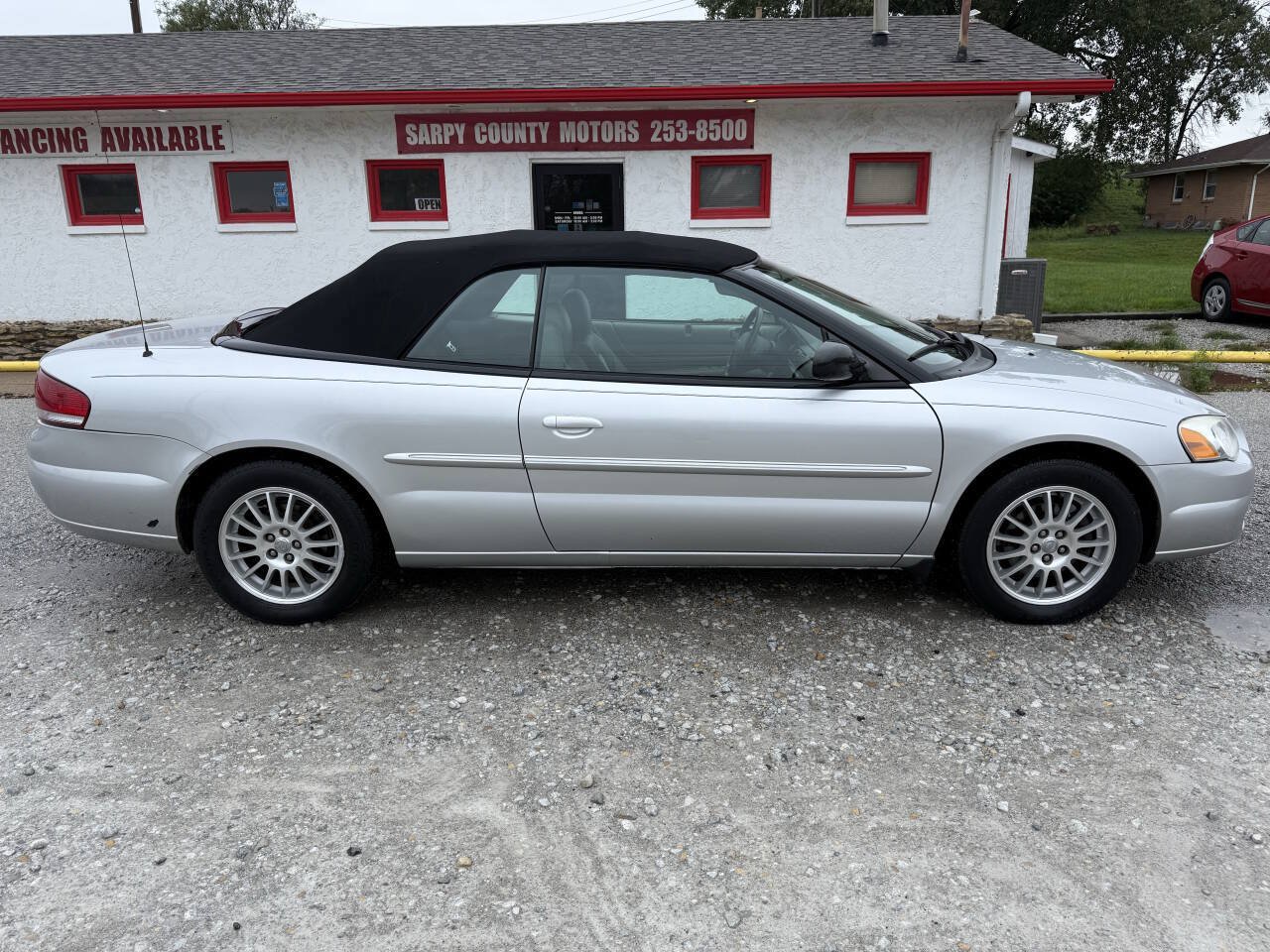Used 2006 Chrysler Sebring Touring FWD image 2