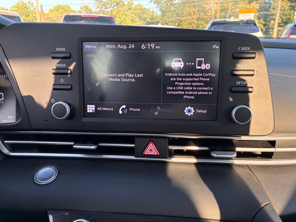 Used 2023 Hyundai Elantra SEL FWD image 31