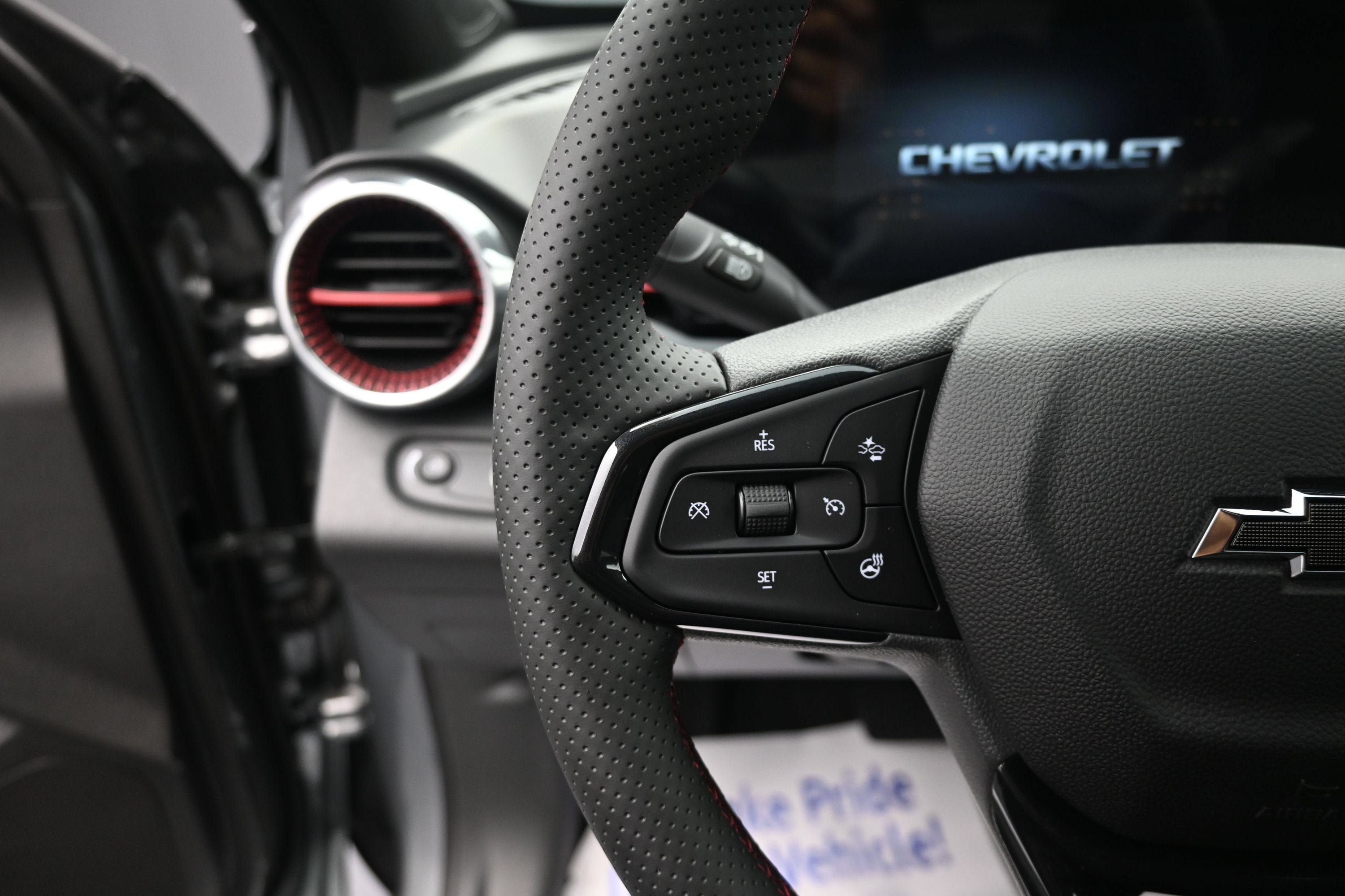 New 2026 Chevrolet Trax RS w/ Sunroof Package FWD image 13