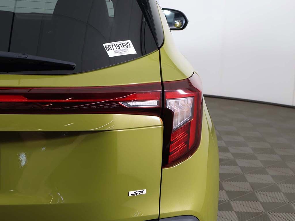 Used 2024 Kia Seltos S AWD/4WD image 16