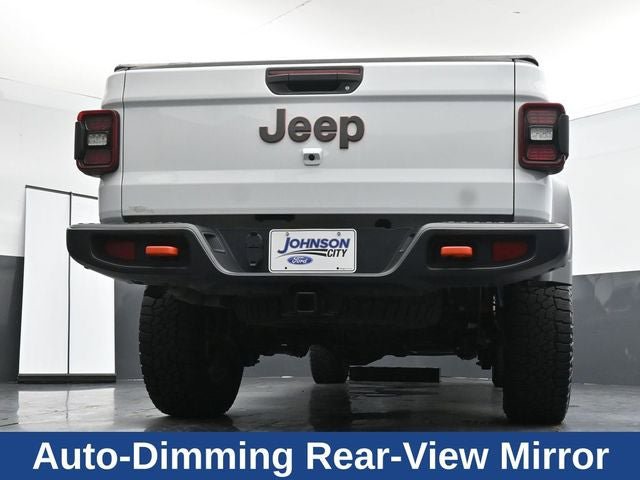 Used 2024 Jeep Gladiator Mojave w/ Technology Group AWD/4WD image 34