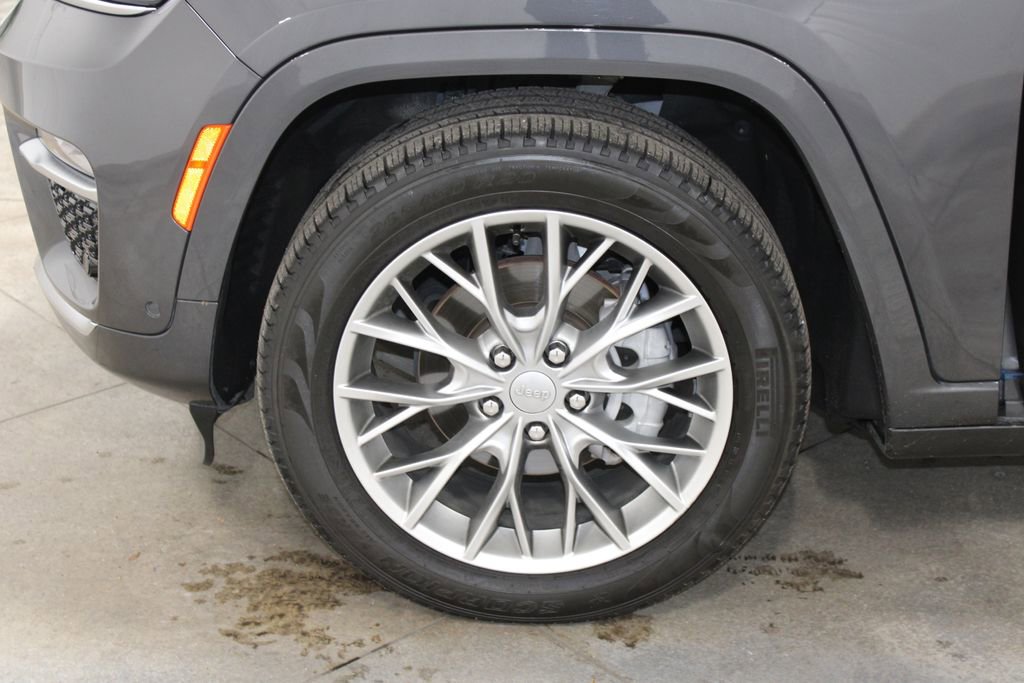Used 2024 Jeep Grand Cherokee Summit image 59