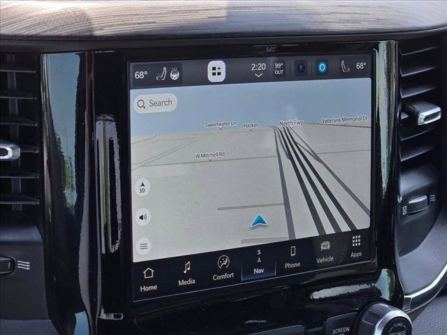 Used 2024 RAM 1500 Laramie AWD/4WD image 12