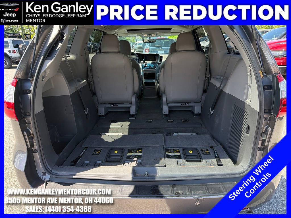 Used 2017 Toyota Sienna XLE AWD/4WD image 20
