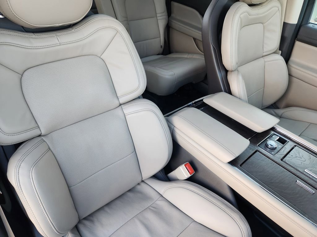 Used 2024 Lincoln Navigator L Reserve image 21