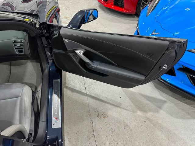 Used 2015 Chevrolet Corvette Stingray Coupe RWD image 15