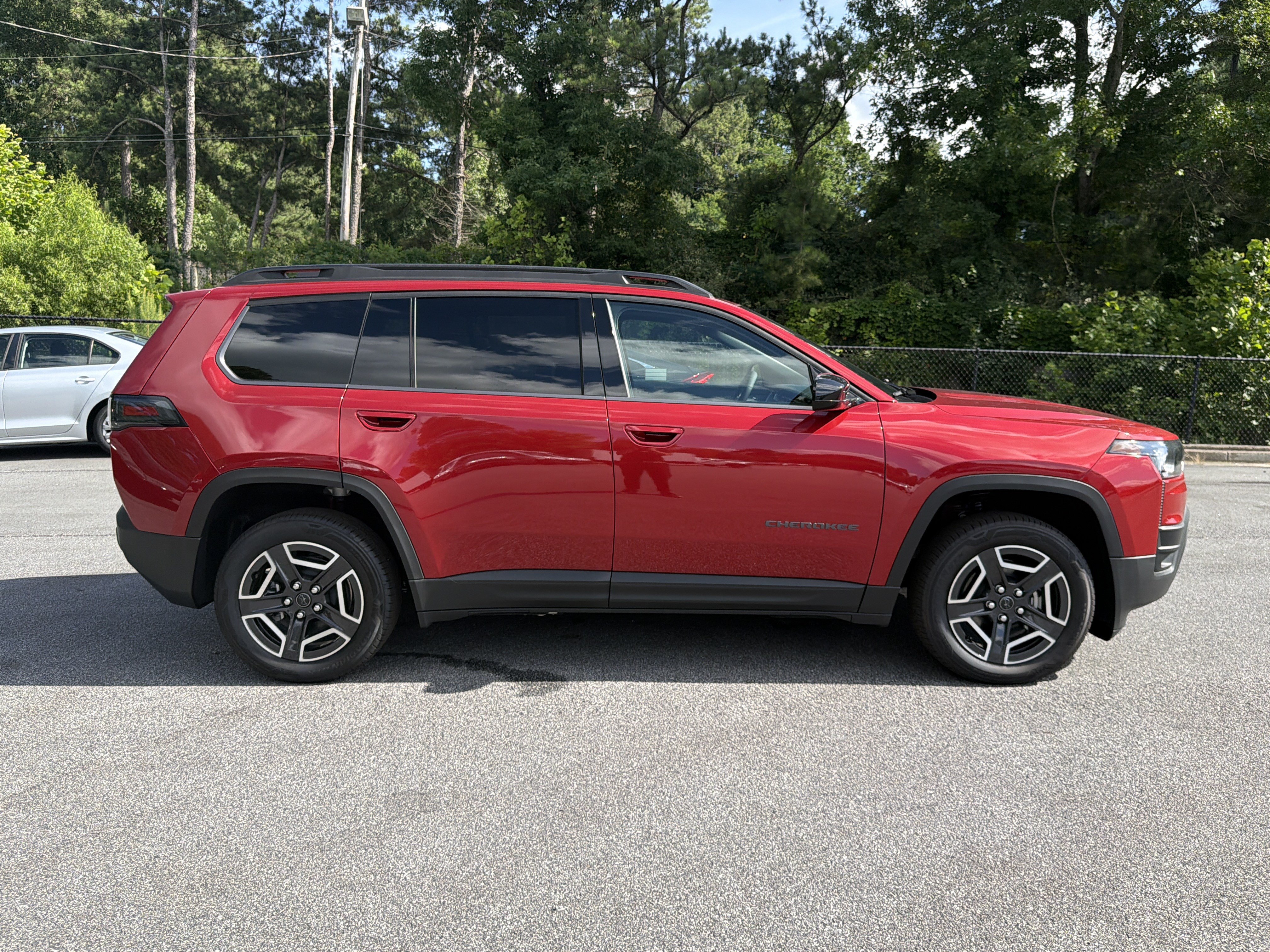 New 2026 Jeep Cherokee Laredo AWD/4WD image 9