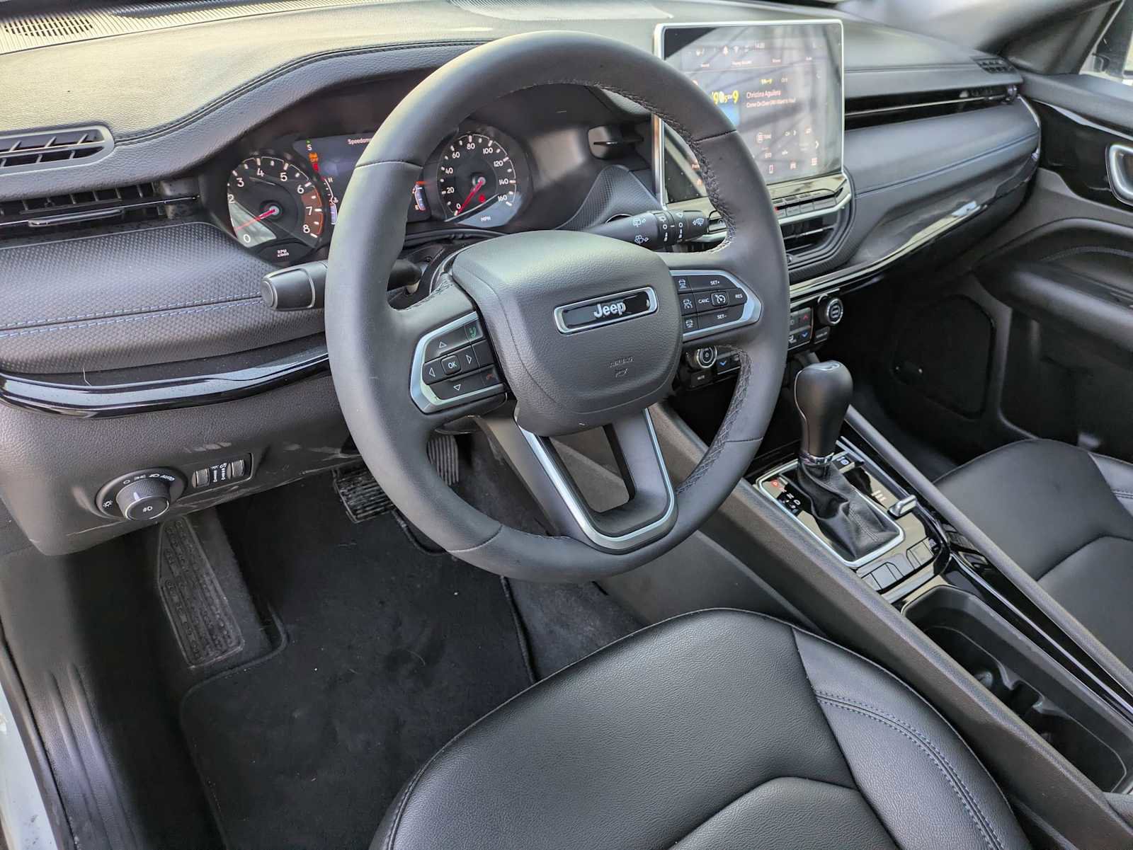 Used 2025 Jeep Compass Limited w/ Sun & Sound Group image 2