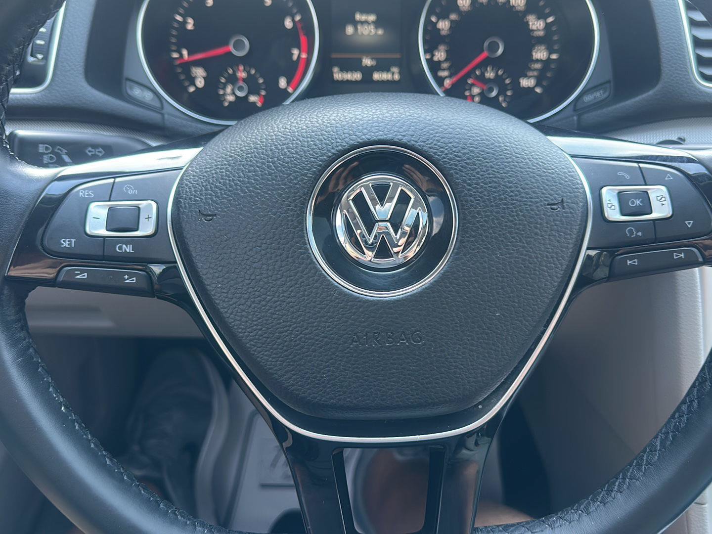 Used 2019 Volkswagen Passat 2.0T Wolfsburg w/ Wheels & Sunroof Package FWD image 22