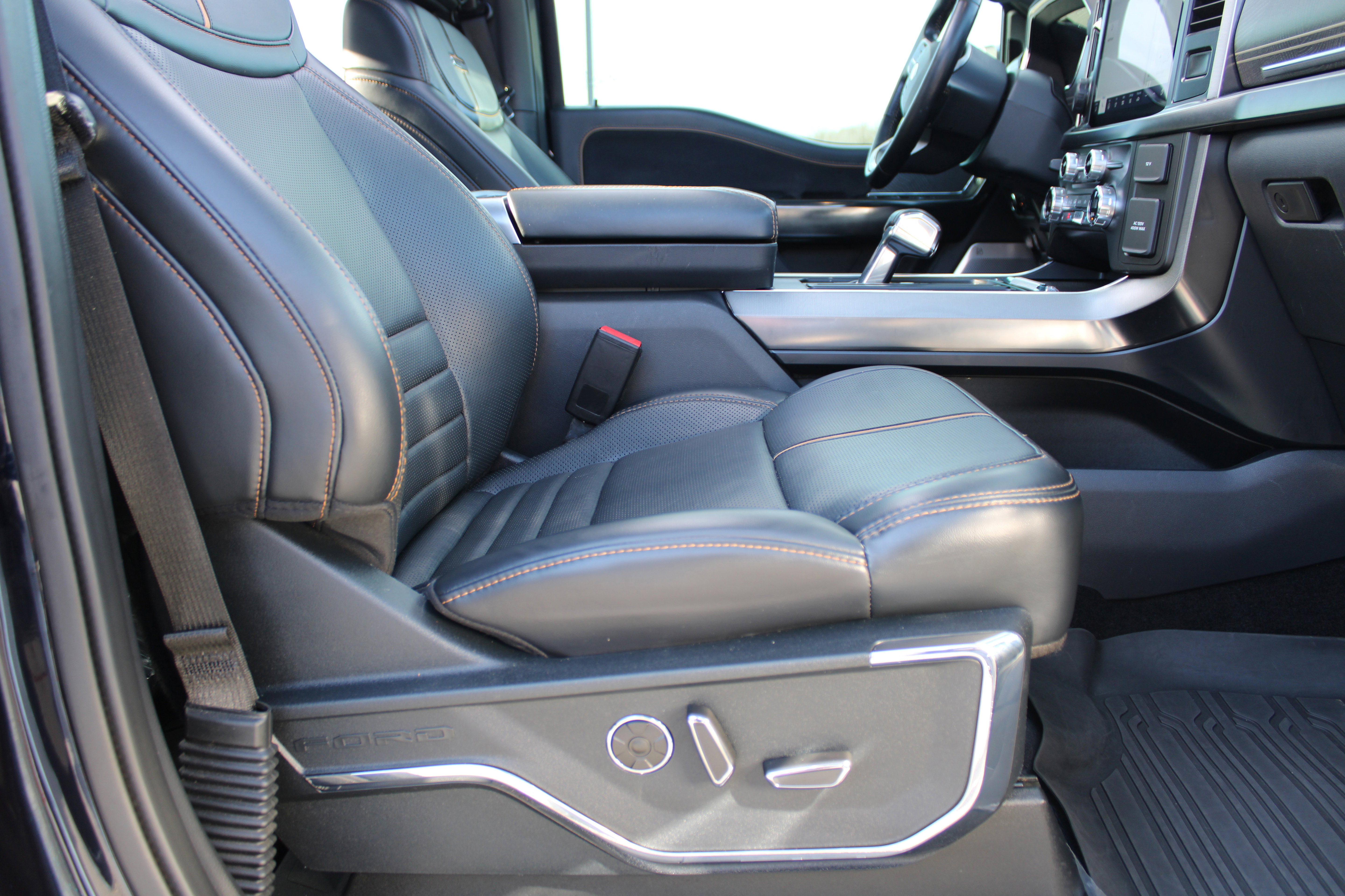 Used 2021 Ford F150 Platinum w/ Equipment Group 701A High image 15