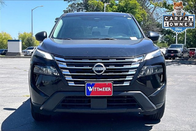 Used 2024 Nissan Rogue S AWD/4WD image 3