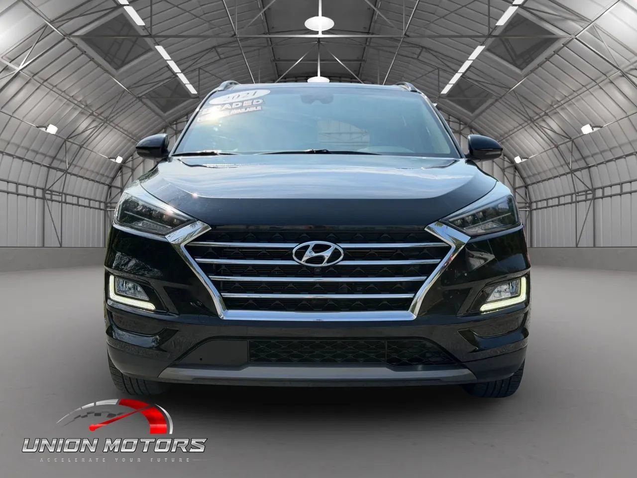 Used 2021 Hyundai Tucson Ultimate w/ Cargo Package FWD image 2