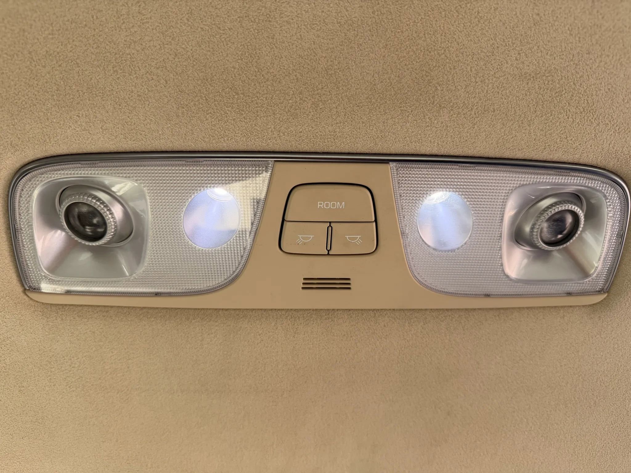 Used 2014 Hyundai Equus Signature image 34