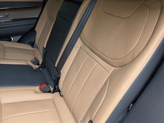 Certified 2024 Land Rover Range Rover Sport Dynamic SE AWD/4WD image 16