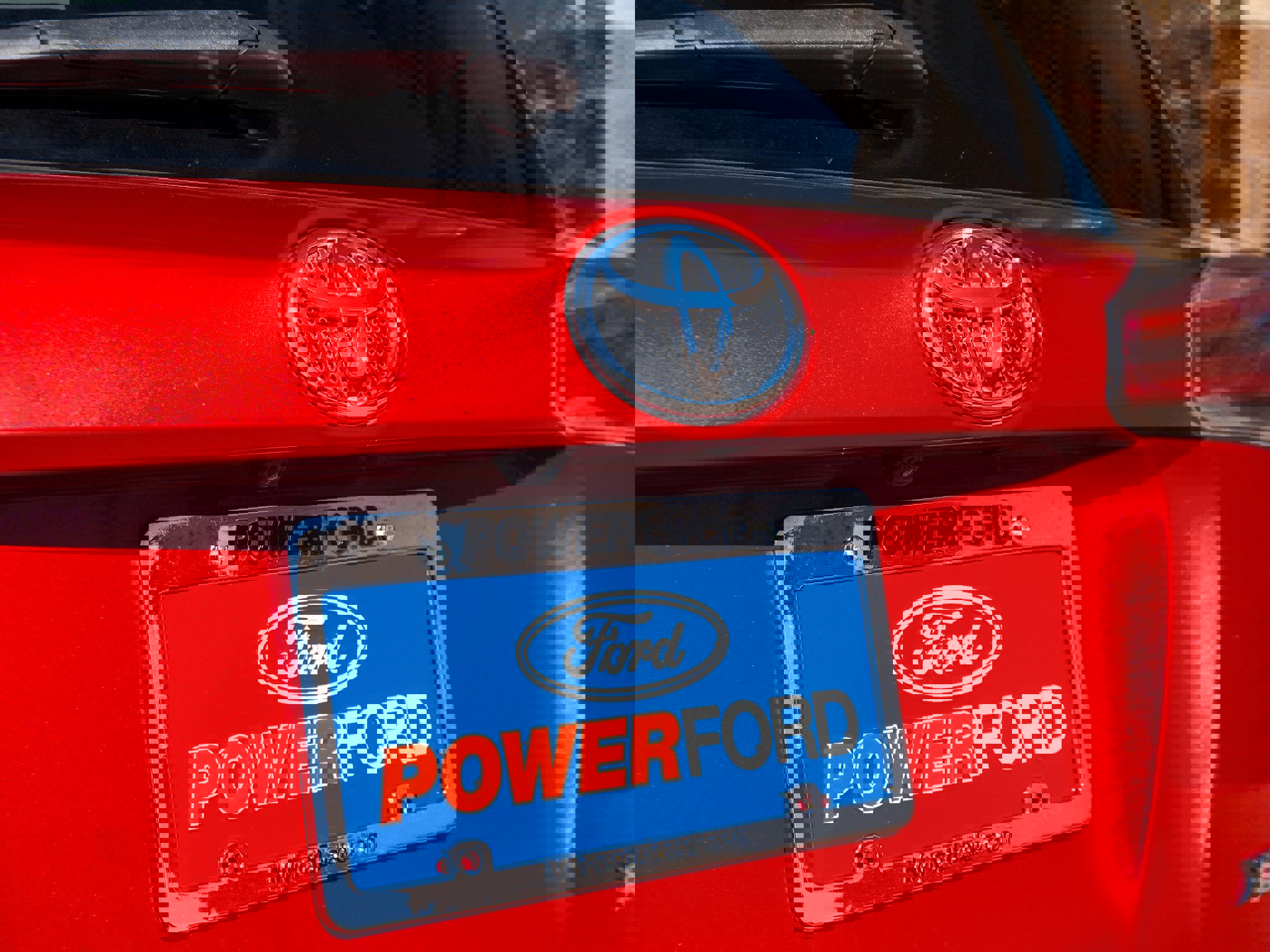 Used 2016 Toyota RAV4 XLE image 19