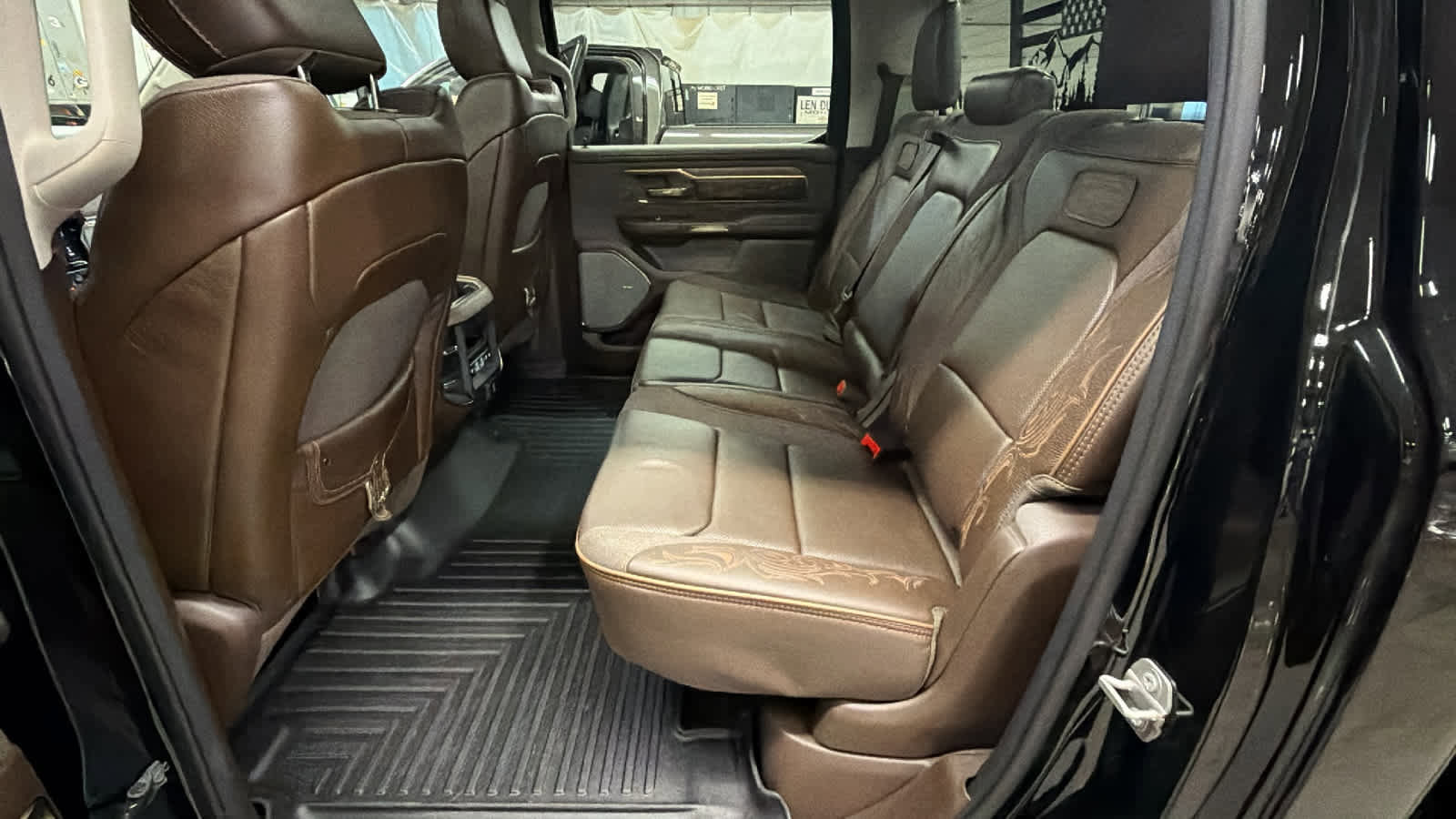 Used 2025 RAM 1500 Limited w/ Off Road Group image 24