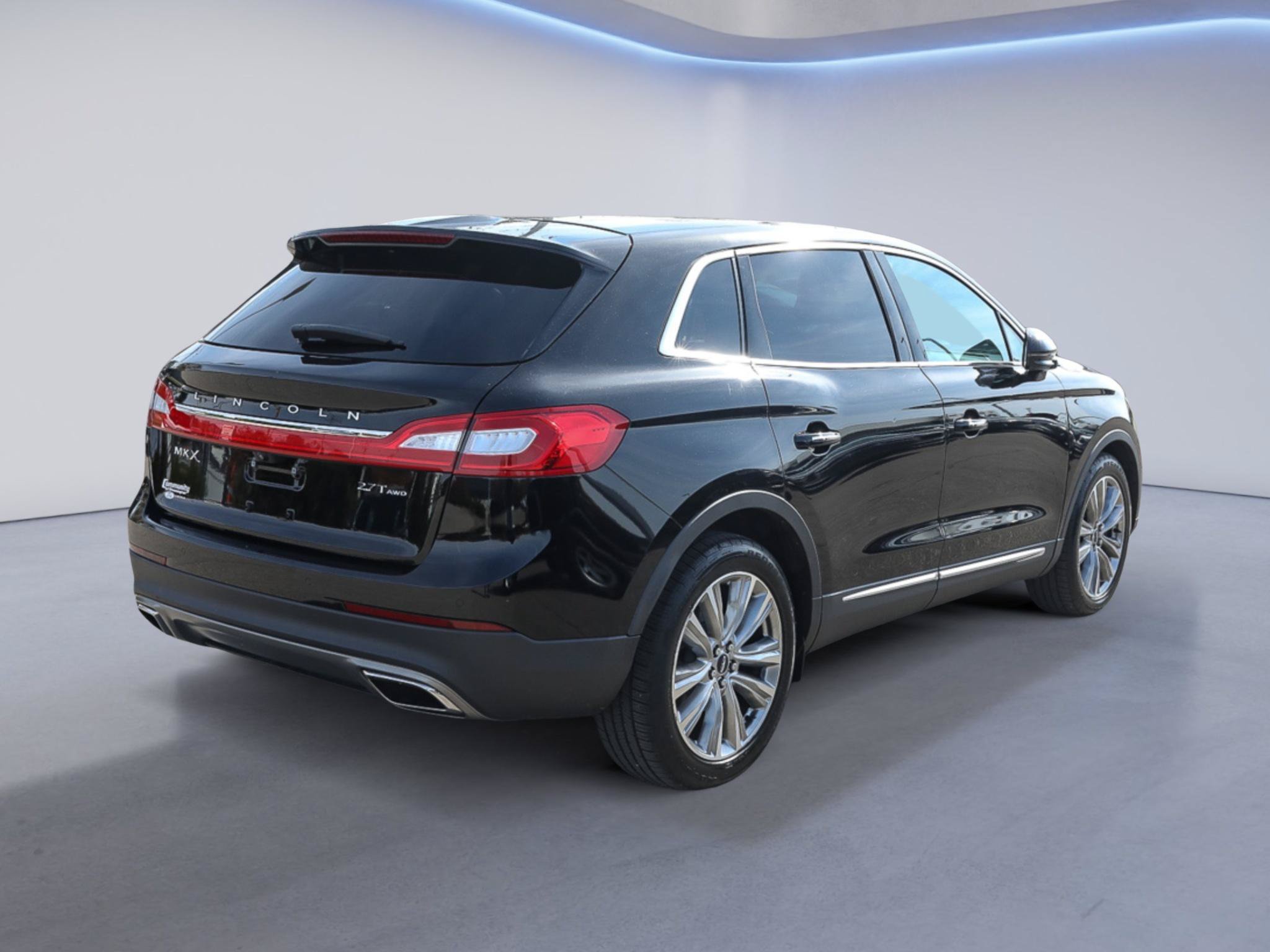 Used 2017 Lincoln MKX Reserve w/ Lincoln MKX Climate Package AWD/4WD image 5