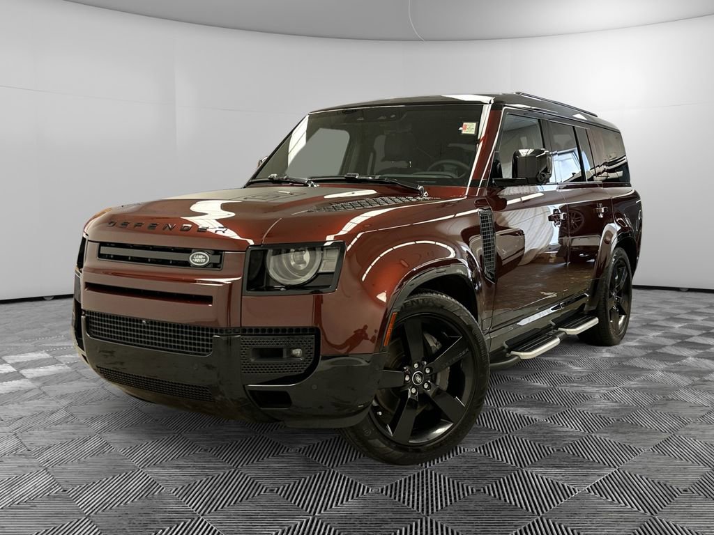 Used 2024 Land Rover Defender 130 X-Dynamic SE image 1