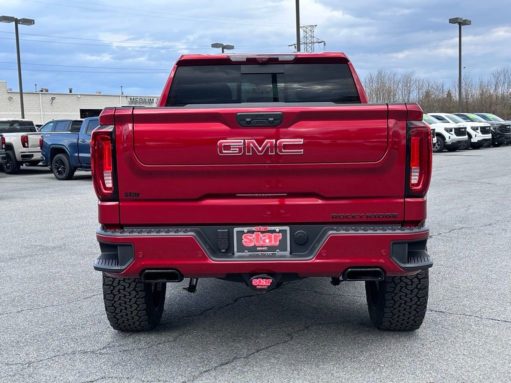 Used 2025 GMC Sierra 1500 AT4 w/ AT4 Premium Package image 8