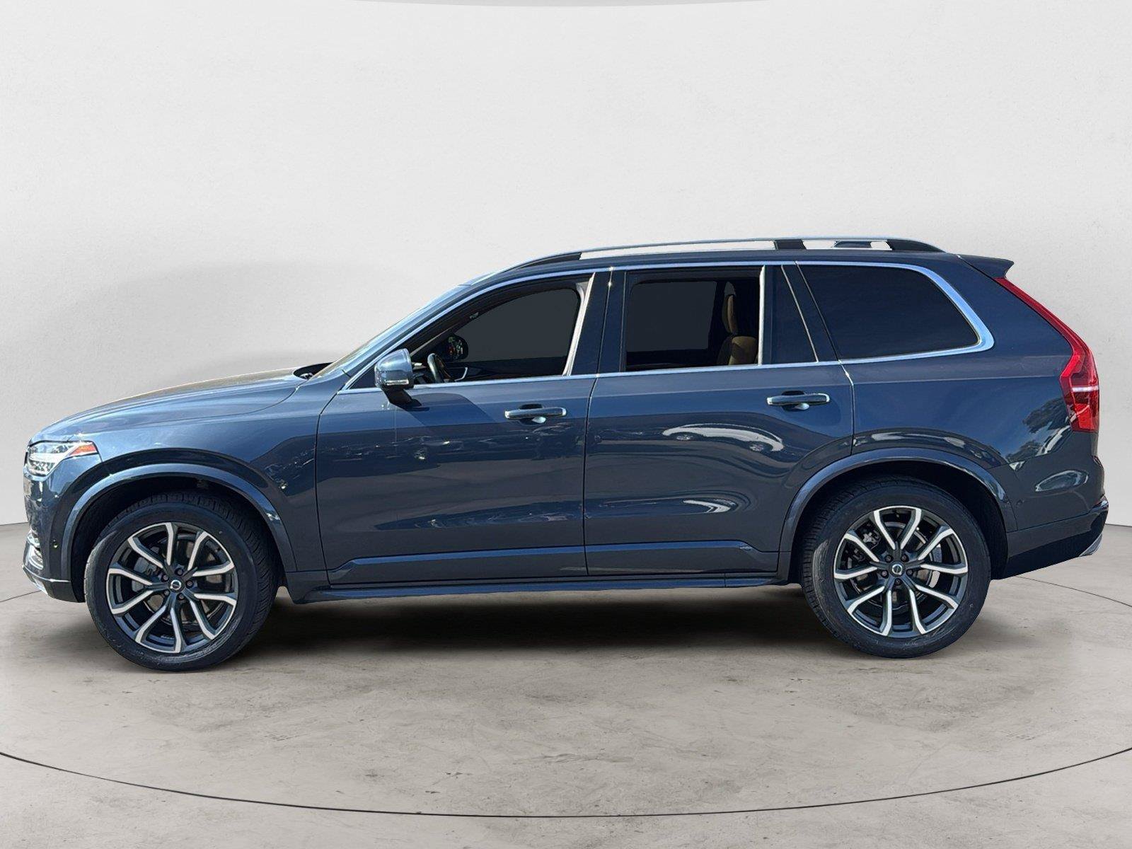 Used 2019 Volvo XC90 T6 Momentum w/ Advanced Package AWD/4WD image 3