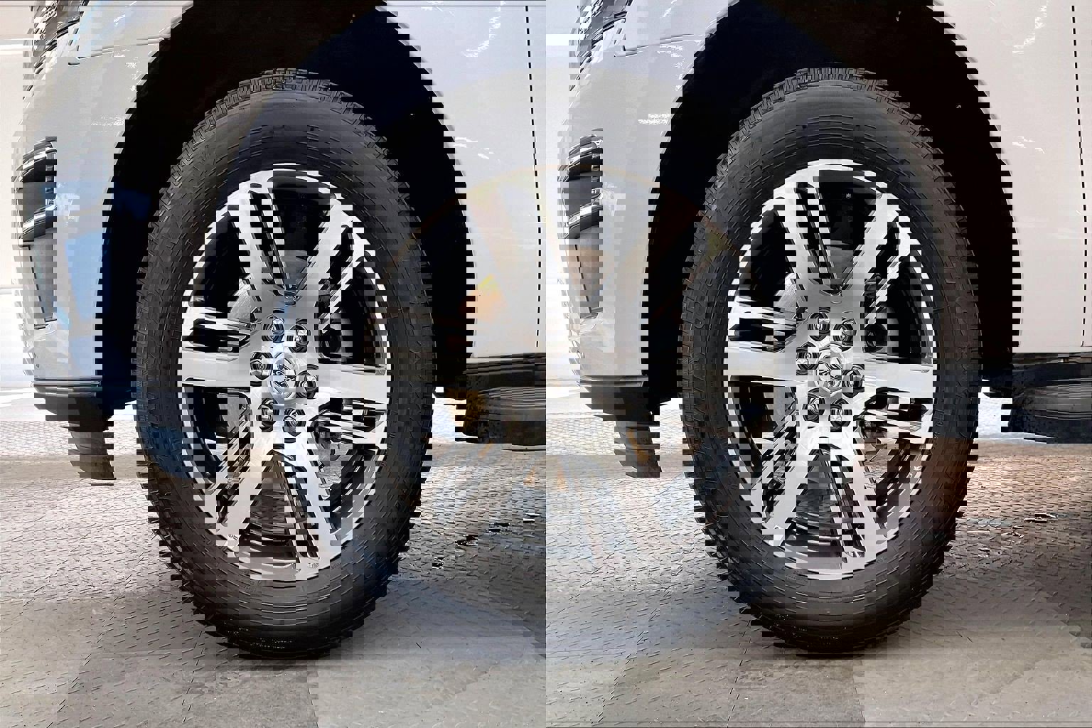 Used 2024 Ford Expedition Max Limited image 8