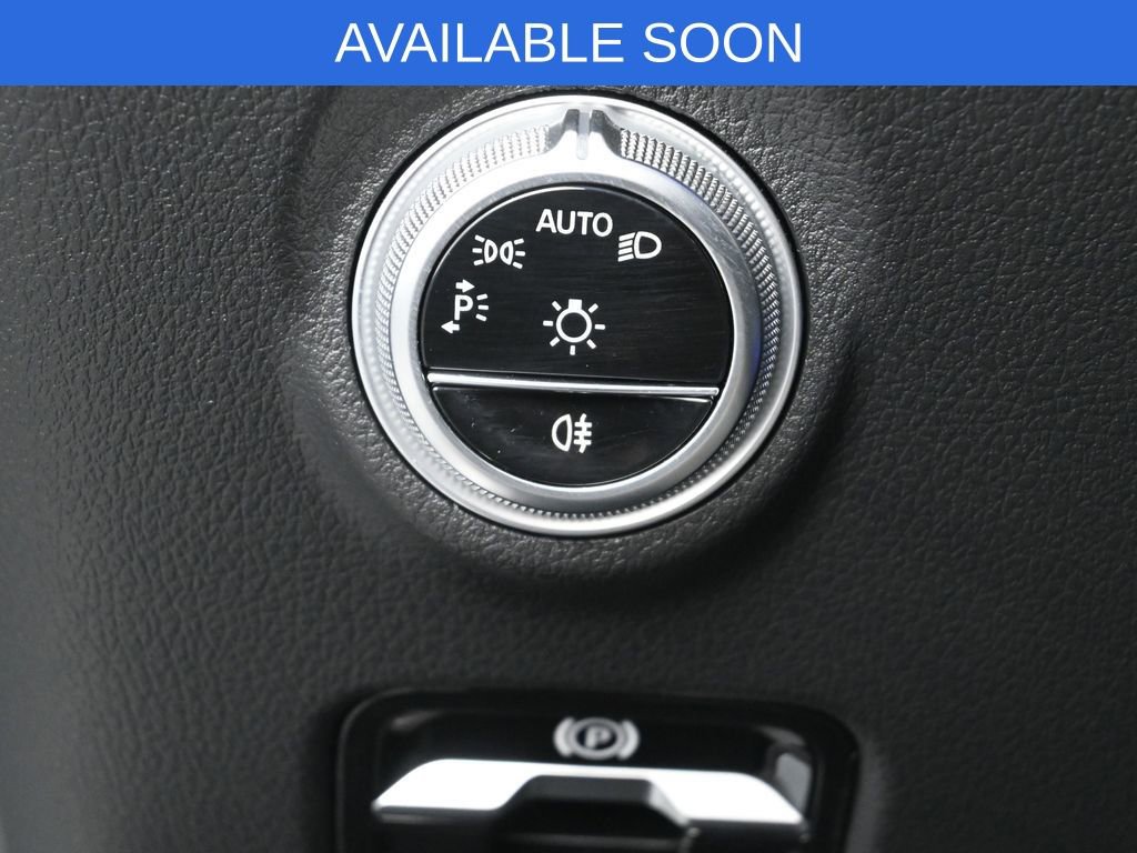 Used 2024 Mercedes-Benz CLE 300 4MATIC Coupe image 16