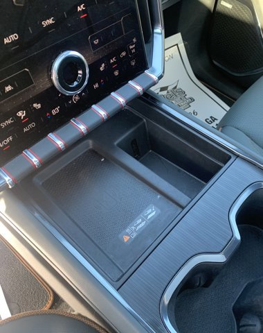 Used 2024 GMC Acadia AT4 image 21