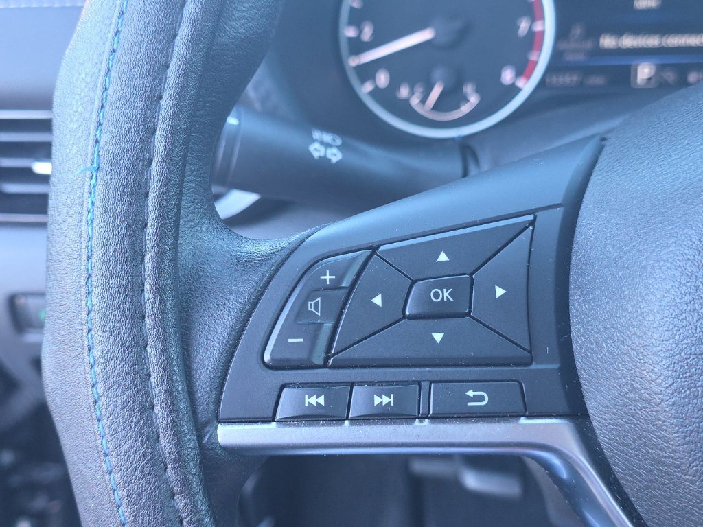 Used 2024 Nissan Sentra SV FWD image 14
