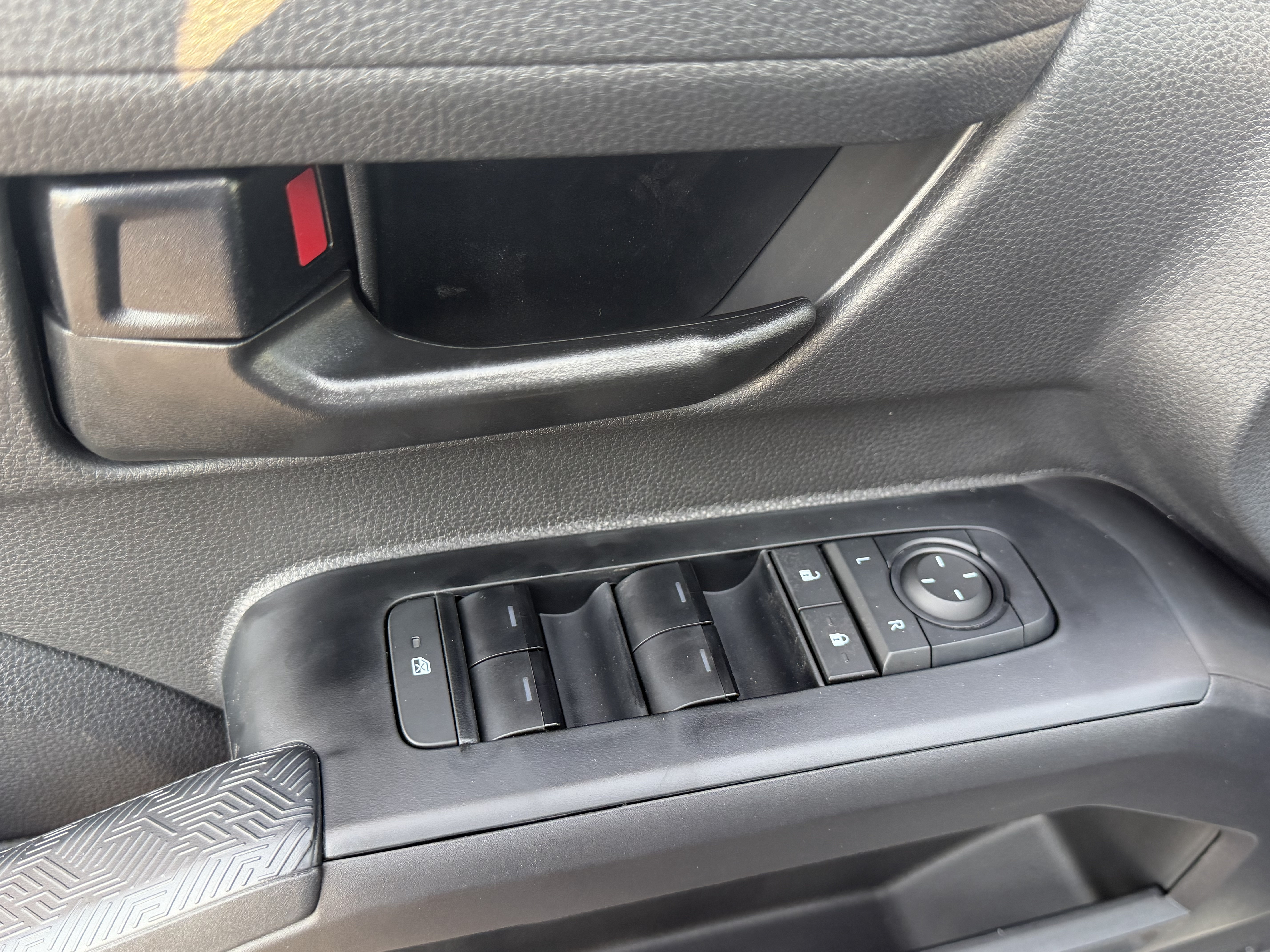 New 2026 Toyota Tacoma SR5 AWD/4WD image 13