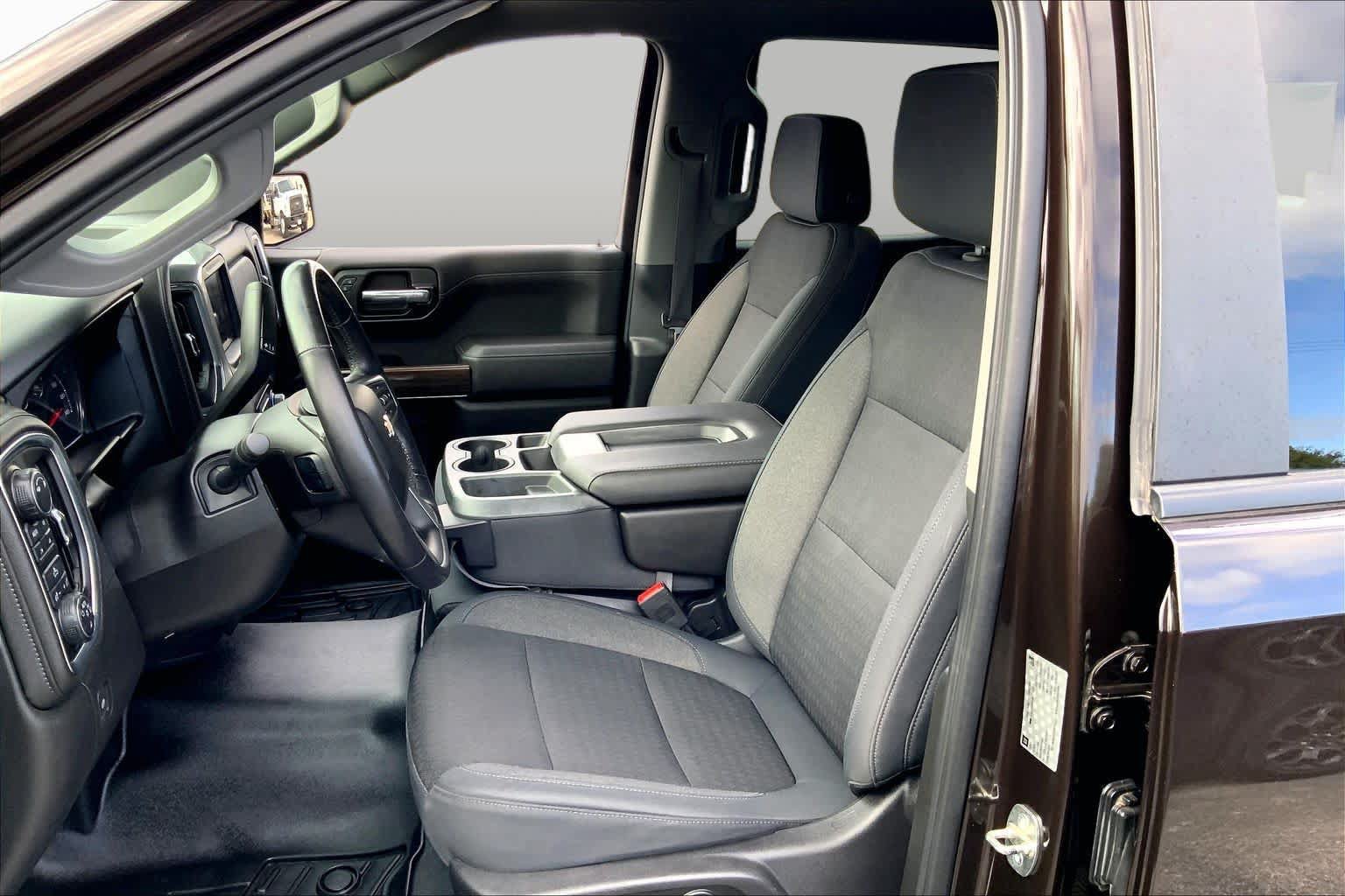 Used 2019 Chevrolet Silverado 1500 LT w/ Texas Edition AWD/4WD image 8
