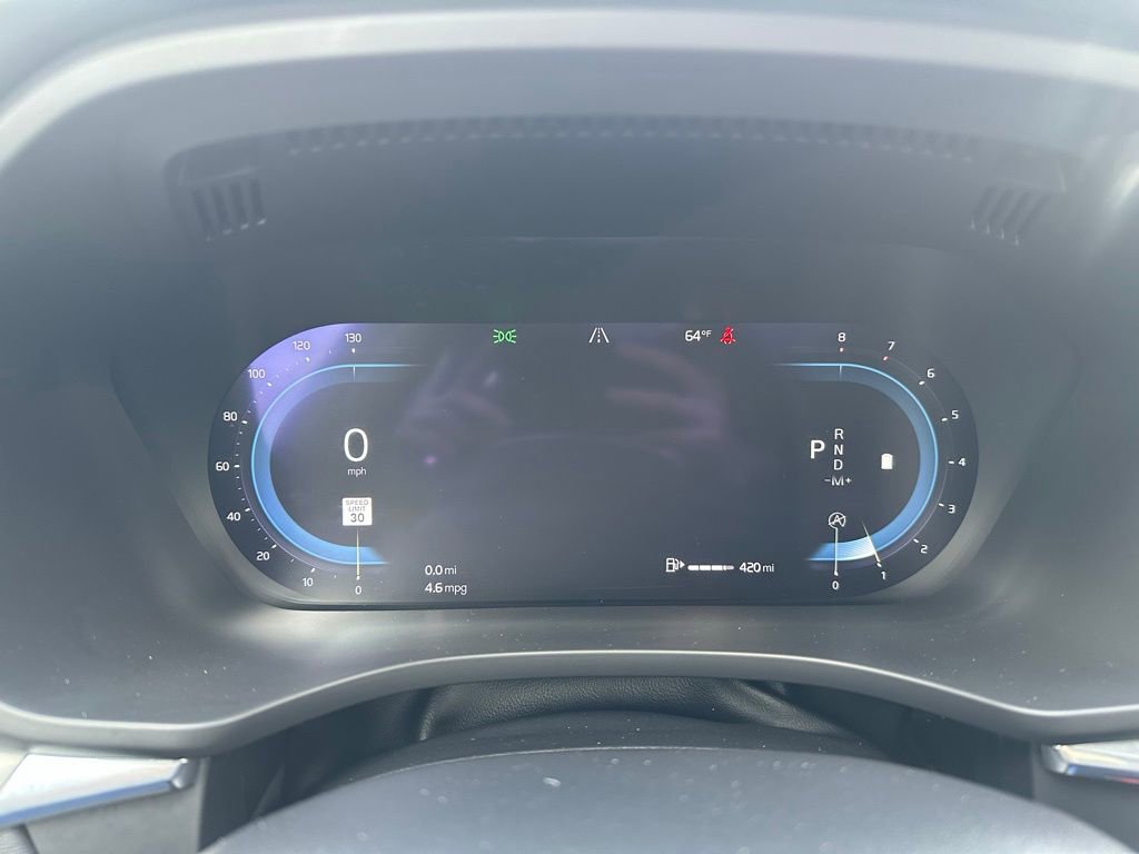 Used 2022 Volvo XC60 B5 Momentum image 19