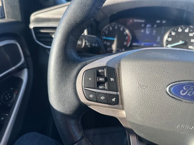 Used 2022 Ford Explorer XLT w/ Equipment Group 202A image 22