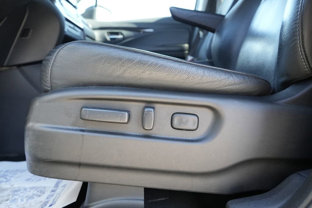 Used 2017 Honda Pilot Touring image 28