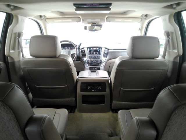 Used 2016 Chevrolet Suburban LT RWD image 9