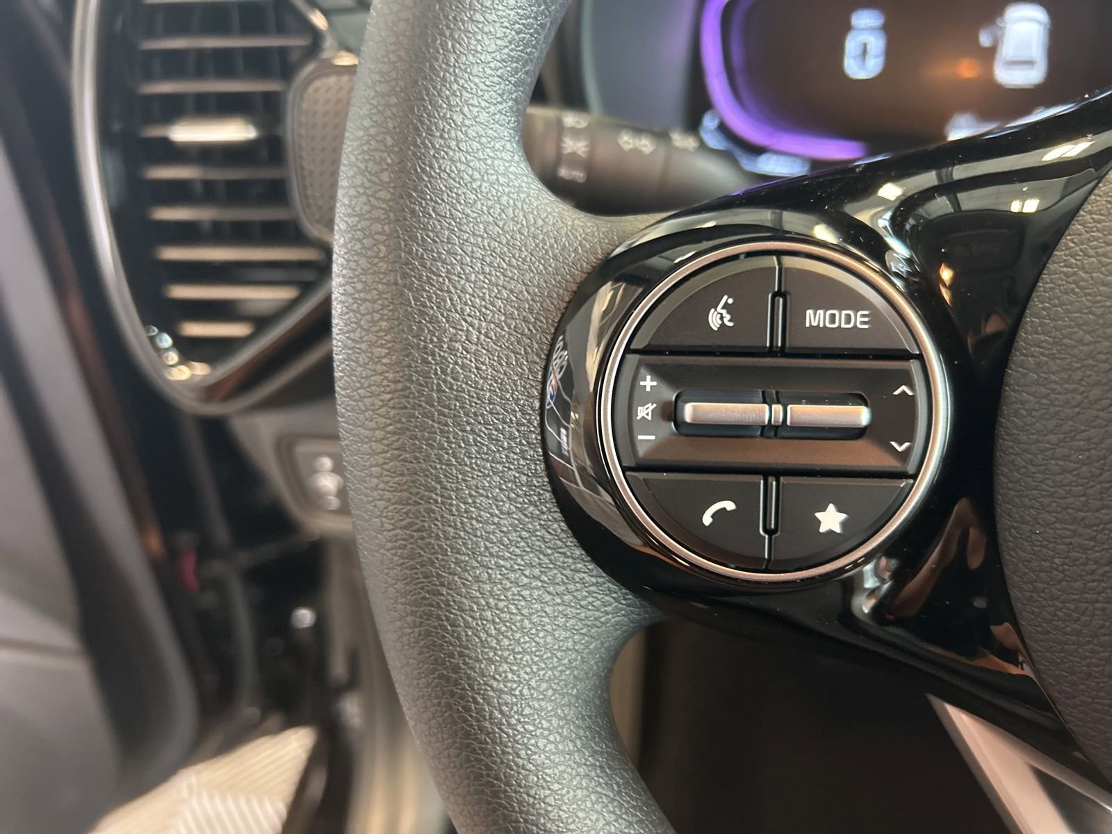 New 2025 Kia Soul S image 18