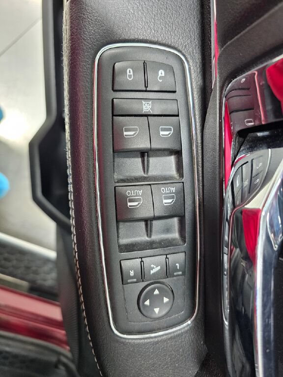 Used 2017 RAM 1500 Laramie w/ Convenience Group AWD/4WD image 26