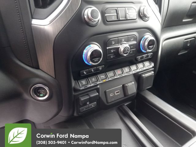 Used 2023 GMC Sierra 3500 Denali w/ Denali Ultimate Package image 17