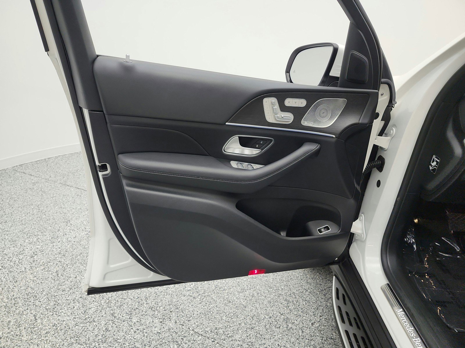 Used 2024 Mercedes-Benz GLE 350 4MATIC image 14