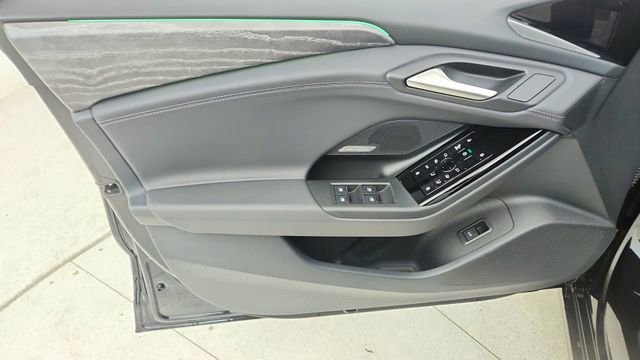 Used 2025 Audi A6 e-tron Prestige w/ Black Warm Weather Package image 35