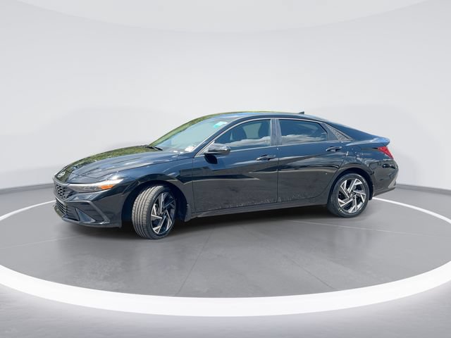 Certified 2025 Hyundai Elantra SEL