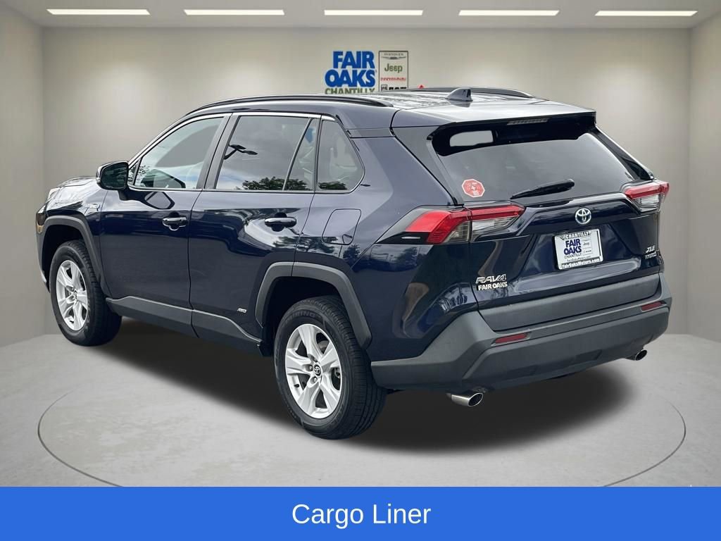 Used 2021 Toyota RAV4 XLE w/ Convenience Package AWD/4WD image 8