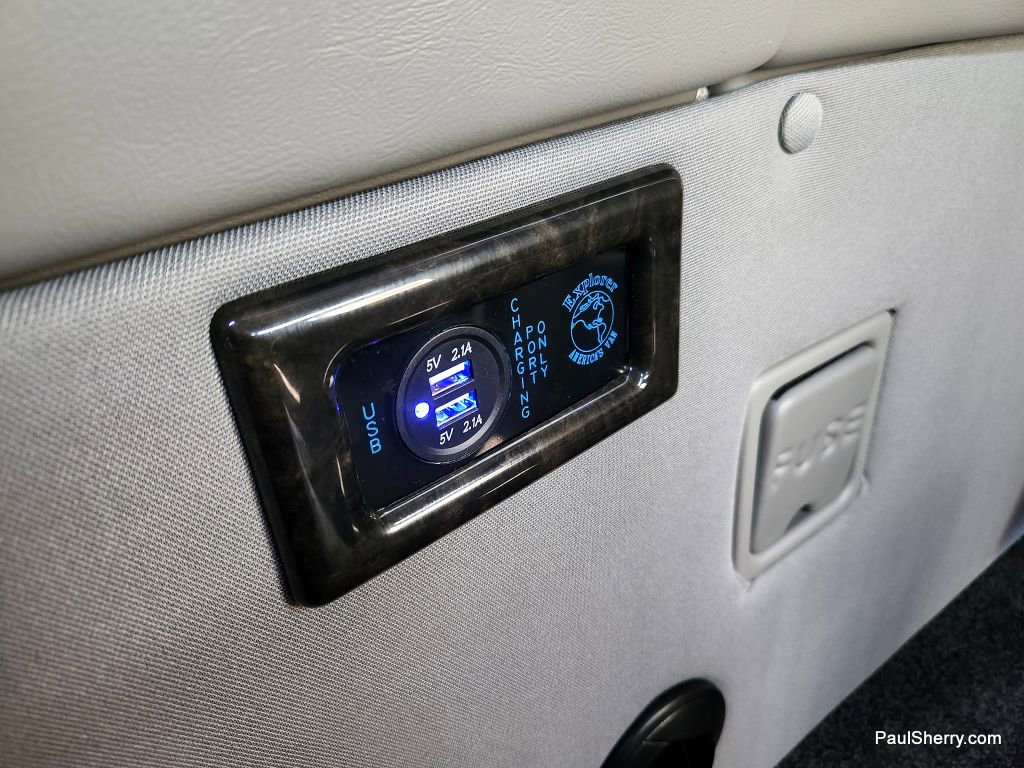 Used 2023 Chevrolet Express 2500 image 54