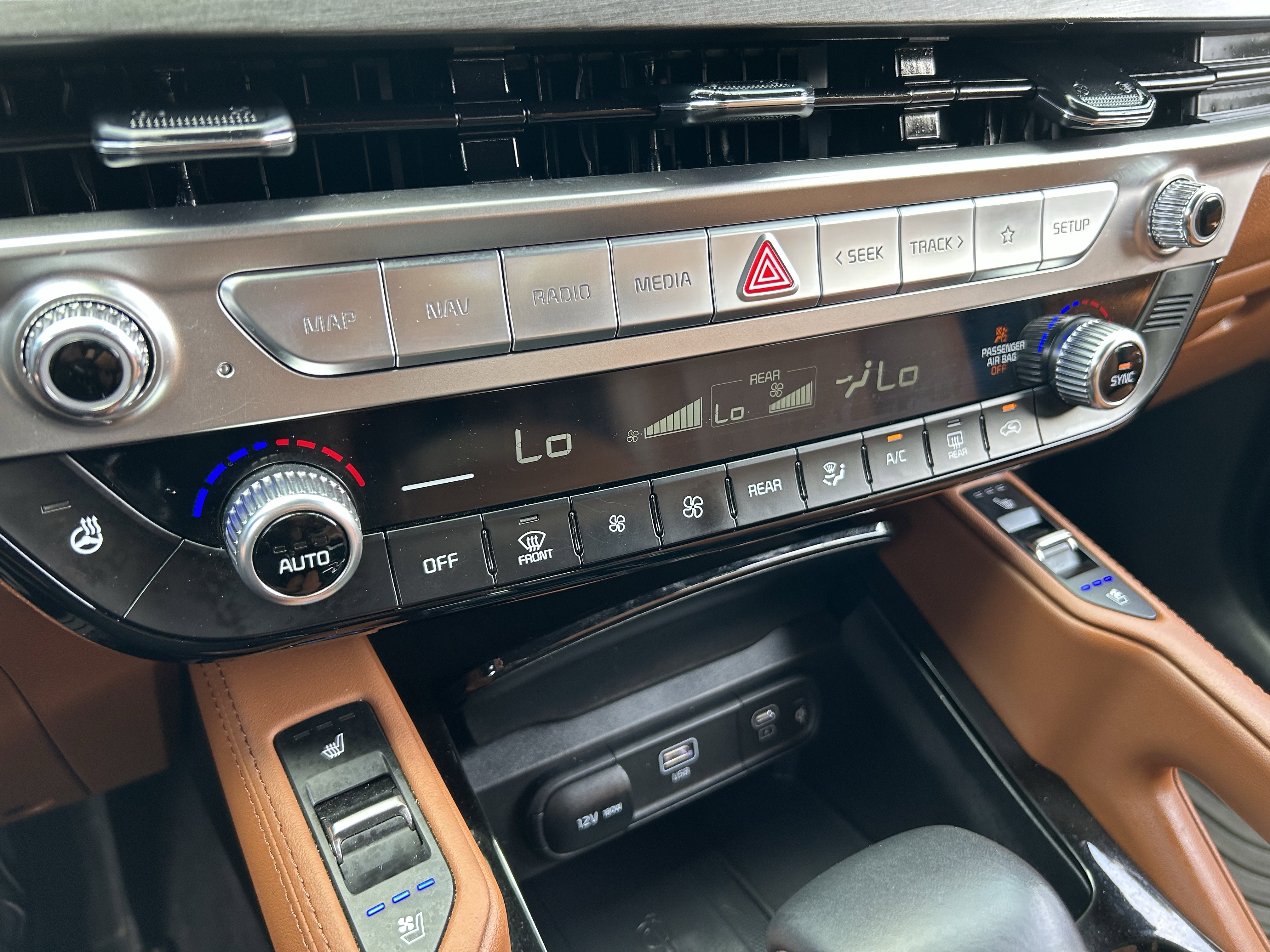 Used 2024 Kia Telluride EX X-Line image 29