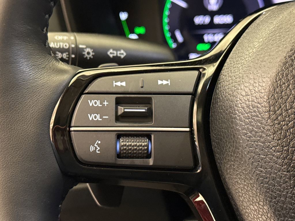 Certified 2025 Honda Accord Touring image 32