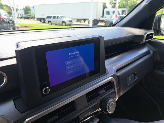 Used 2026 Toyota 4Runner SR5 AWD/4WD image 16