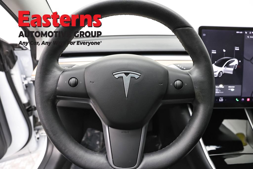Used 2020 Tesla Model 3 Standard Range Plus RWD image 10