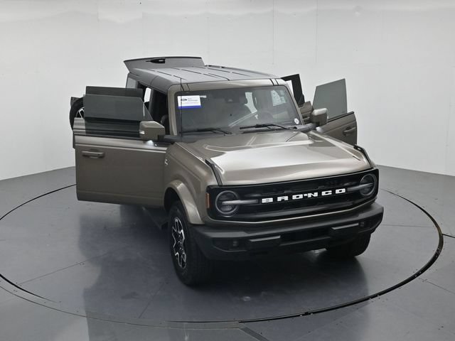 Certified 2025 Ford Bronco Outer Banks AWD/4WD image 54