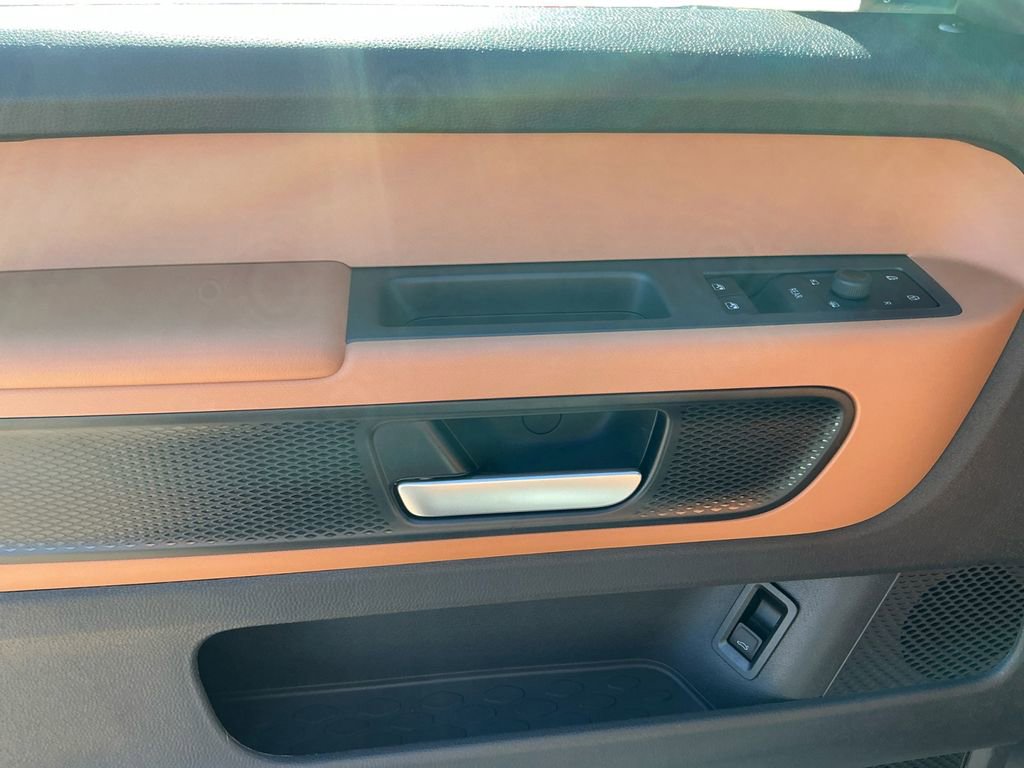 New 2025 Volkswagen ID. Buzz Pro S image 21