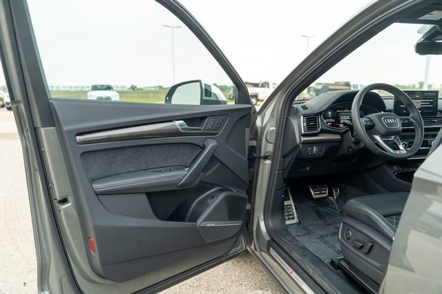 Used 2024 Audi SQ5 Premium Plus image 21