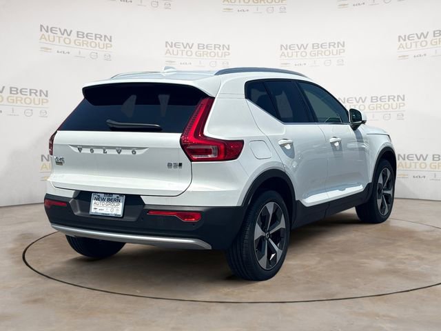 New 2025 Volvo XC40 B5 Core w/ Protection Package Premier image 5